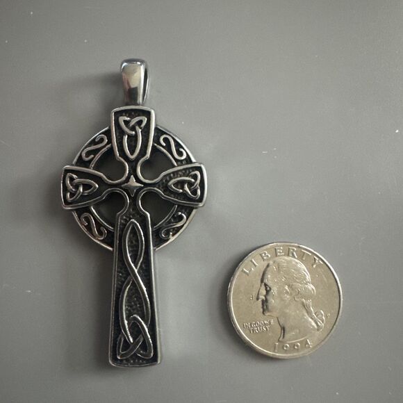 Cross Celtic Pendant Stainless Steel Renaissance Traditional Trinity Irish Gift - Picture 2 of 5